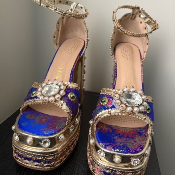 Azalea Wang size 9 blue heels . - Picture 1 of 5